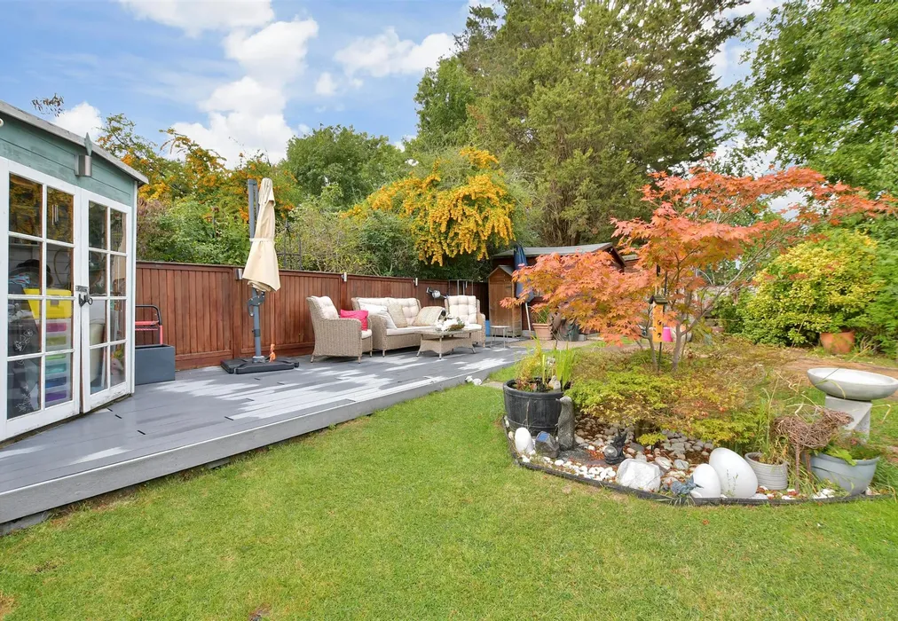 Rear Garden - Moreland Way, Chingford - Wards of Kent