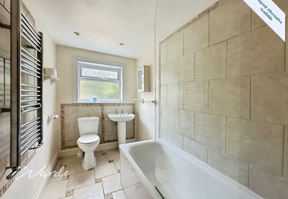 Bathroom - Kingsley Road Maidstone ME15 - Wards of Kent