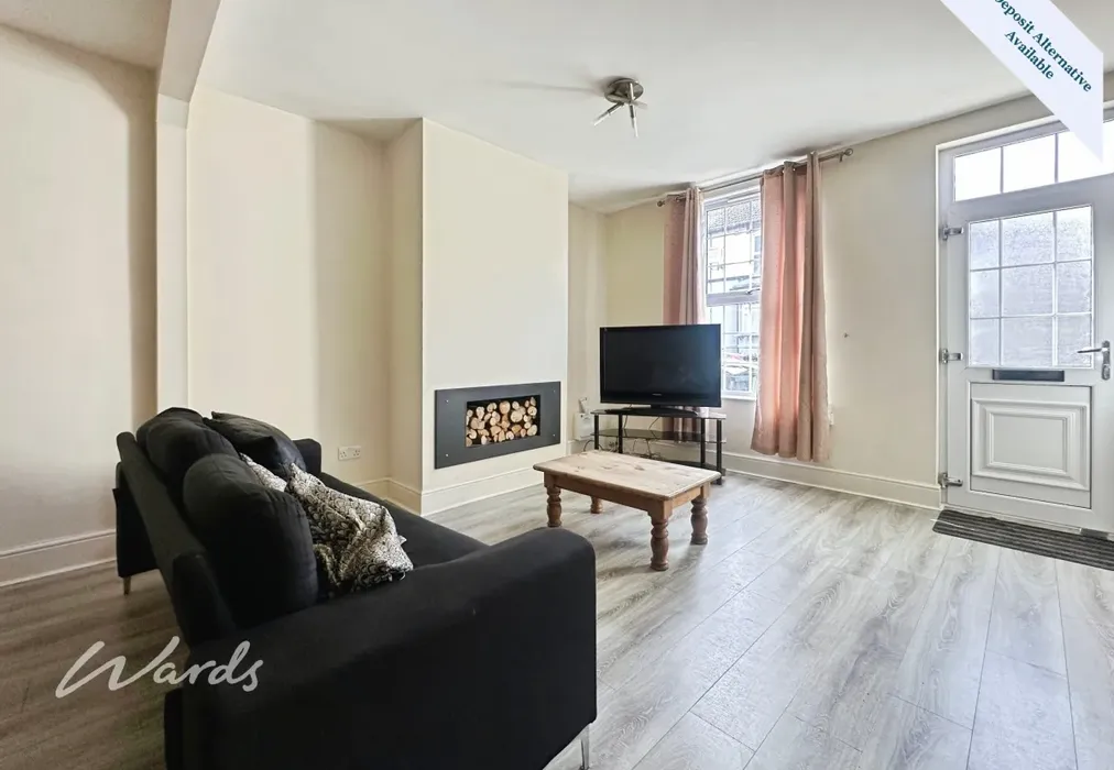 Living room - Kingsley Road Maidstone ME15 - Wards of Kent