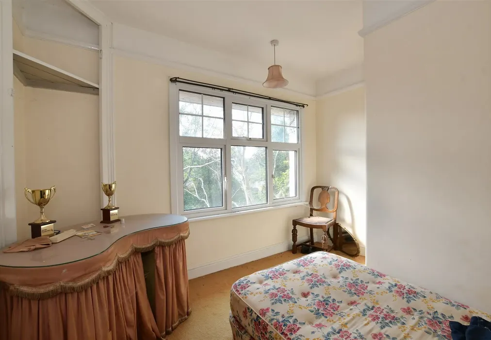 Bedroom 3 - Middle Street, Nazeing, Essex - Wards of Kent