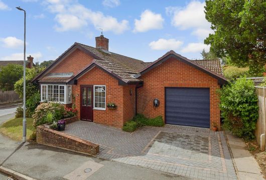 Knights Meadow, Uckfield, East Sussex - Wards of Kent