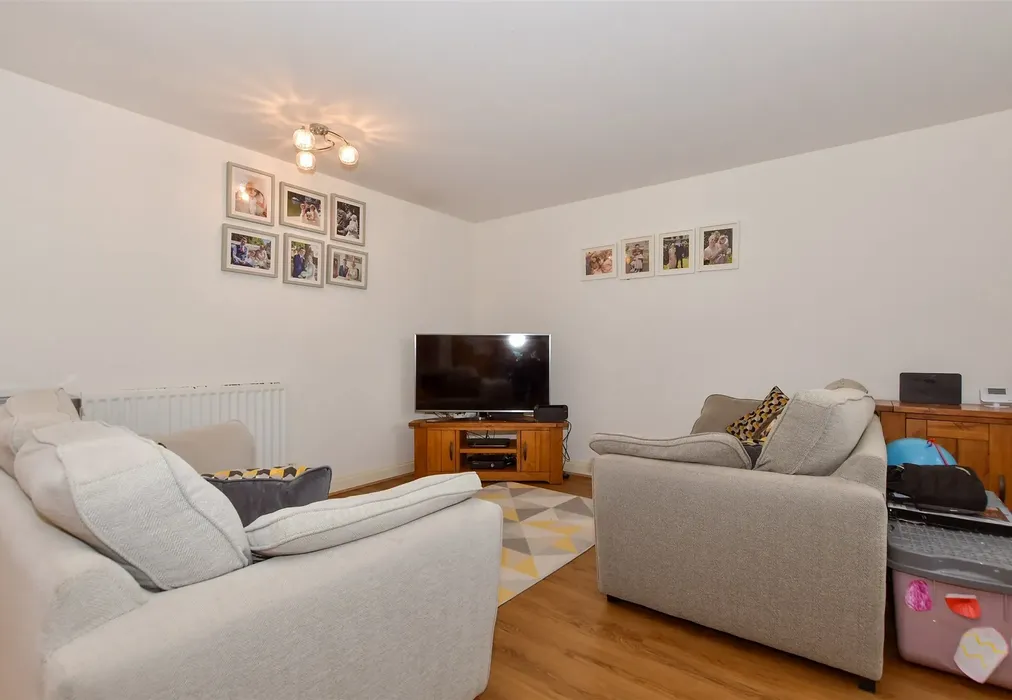 Lounge/Diner - Clifford Way, Maidstone, Kent - Wards of Kent