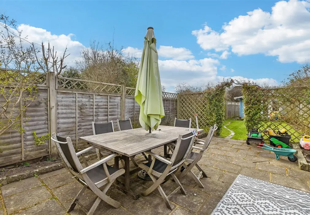 Patio - The Common, Cranleigh, Surrey - Wards of Kent