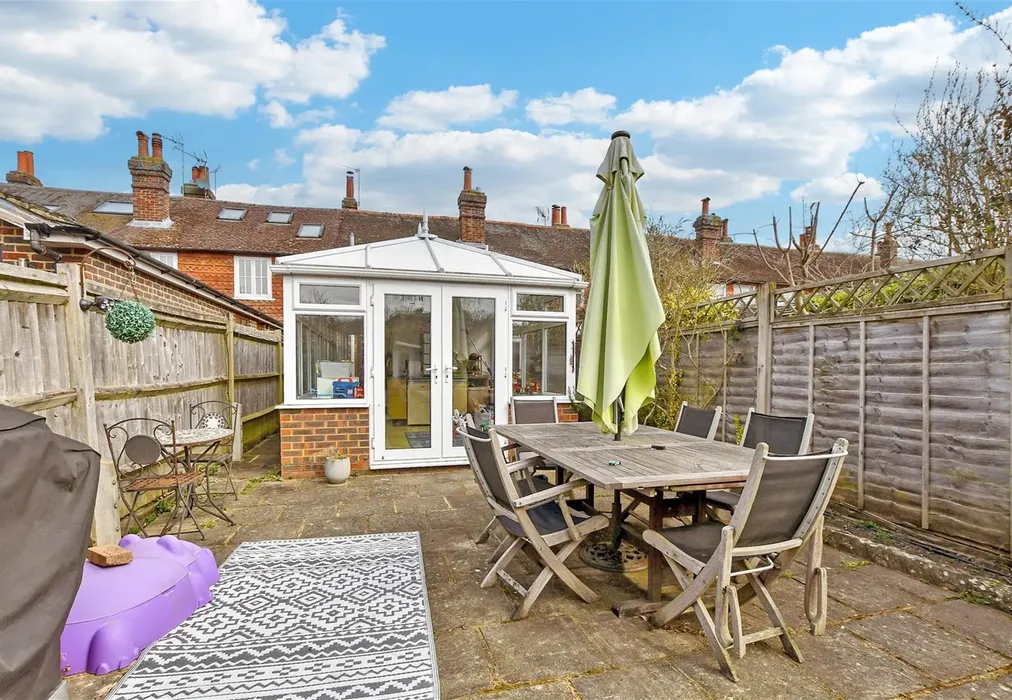 Patio - The Common, Cranleigh, Surrey - Wards of Kent