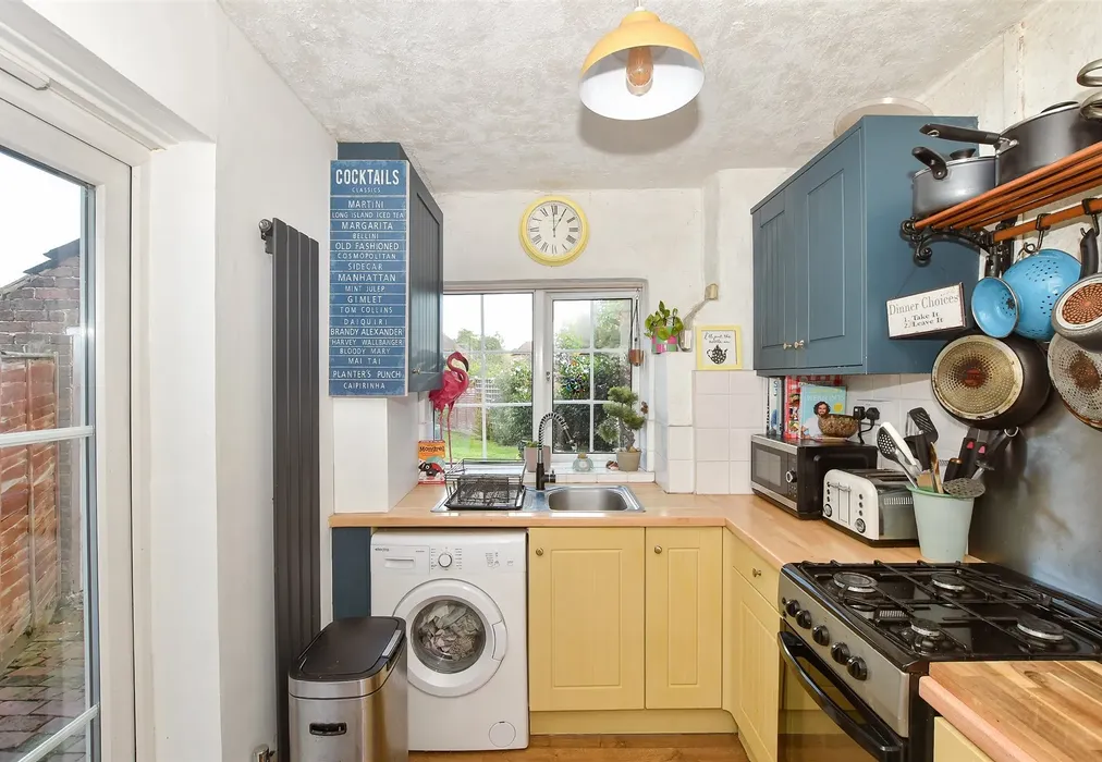 Kitchen - Corseley Road, Groombridge, Tunbridge Wells, East Sussex - Wards of Kent