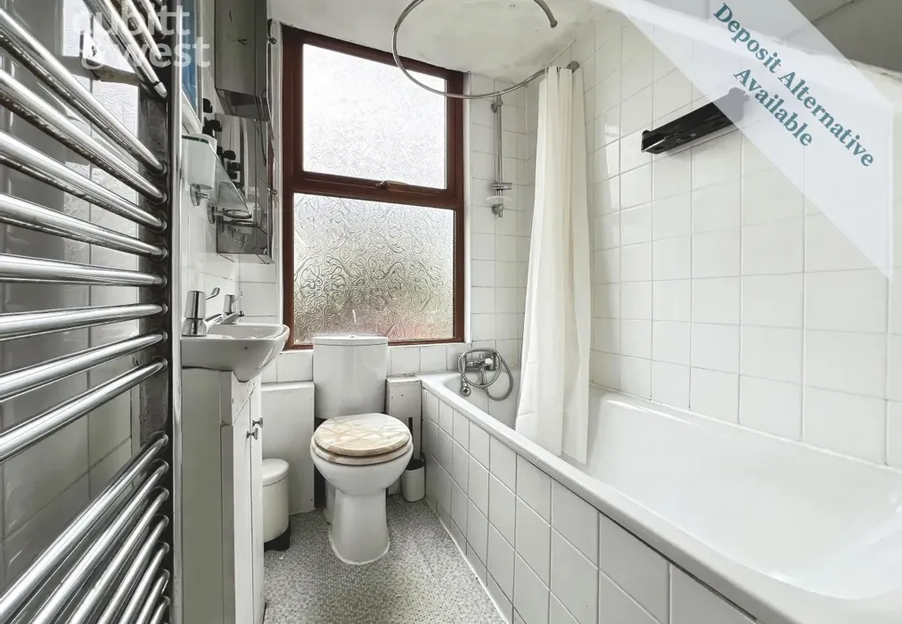 Shower Room - Argyle Road, Brighton, BN1 - Wards of Kent