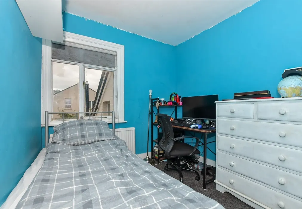 Bedroom 2 - Norton Road, Tunbridge Wells, Kent - Wards of Kent