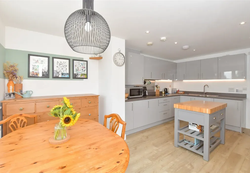 Kitchen/ Diner - William Penn Way, Chichester, West Sussex - Wards of Kent