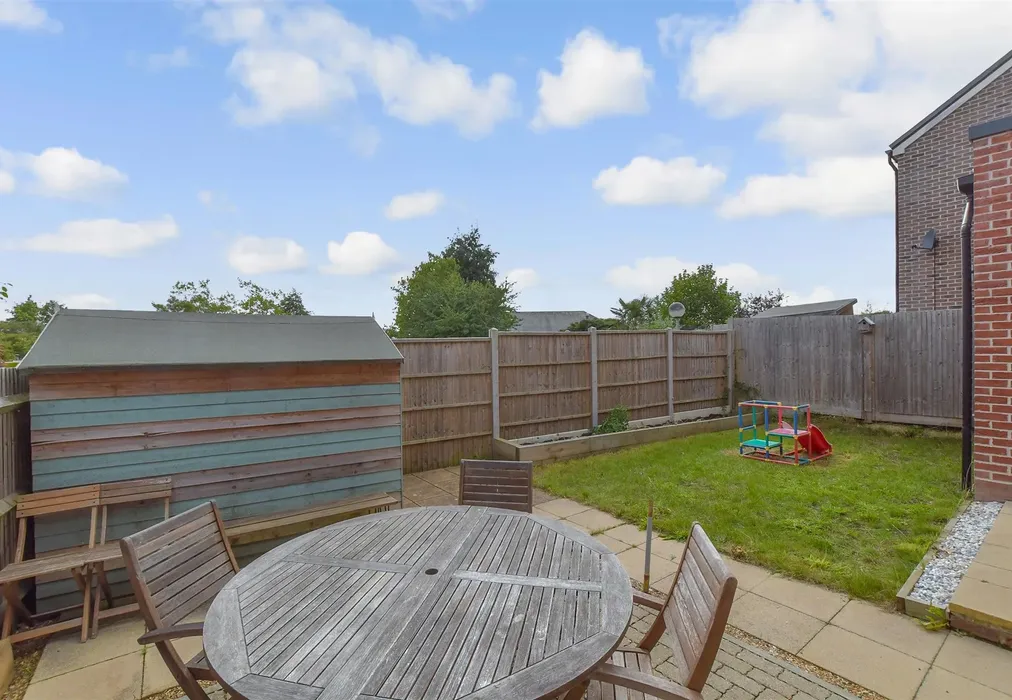 Rear Garden - William Penn Way, Chichester, West Sussex - Wards of Kent