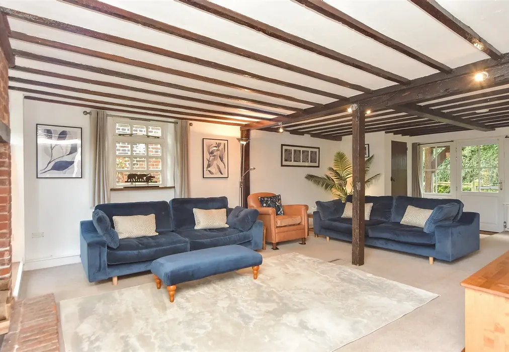 Lounge - South Green, Sittingbourne, Kent - Wards of Kent