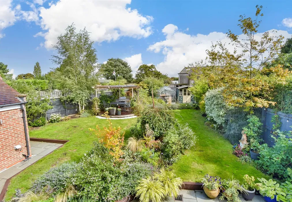 Rear Garden - South Green, Sittingbourne, Kent - Wards of Kent