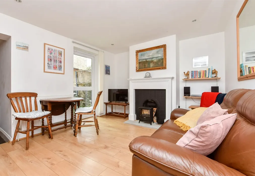 Lounge - Dane Road, Margate, Kent - Wards of Kent