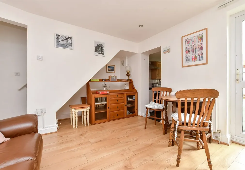 Lounge - Dane Road, Margate, Kent - Wards of Kent