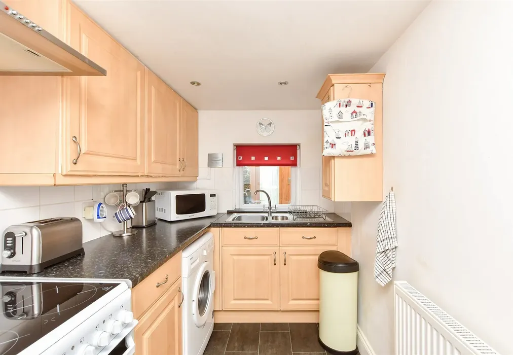 Kitchen - Dane Road, Margate, Kent - Wards of Kent