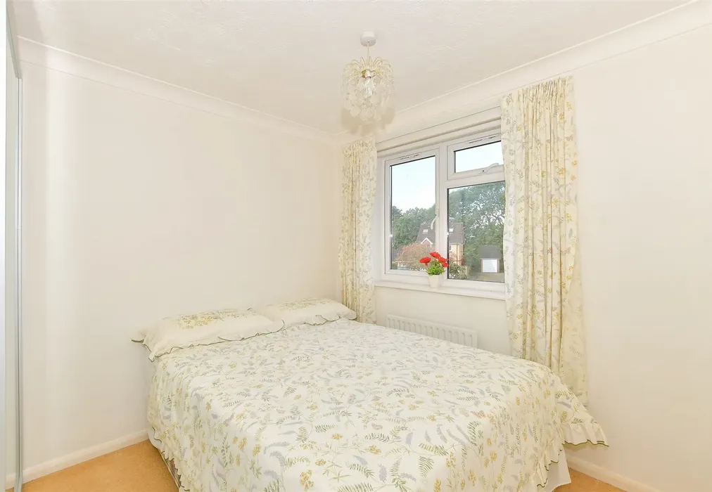 Bedroom 2 - Winnet Way, Southwater, Nr Horsham, West Sussex - Wards of Kent