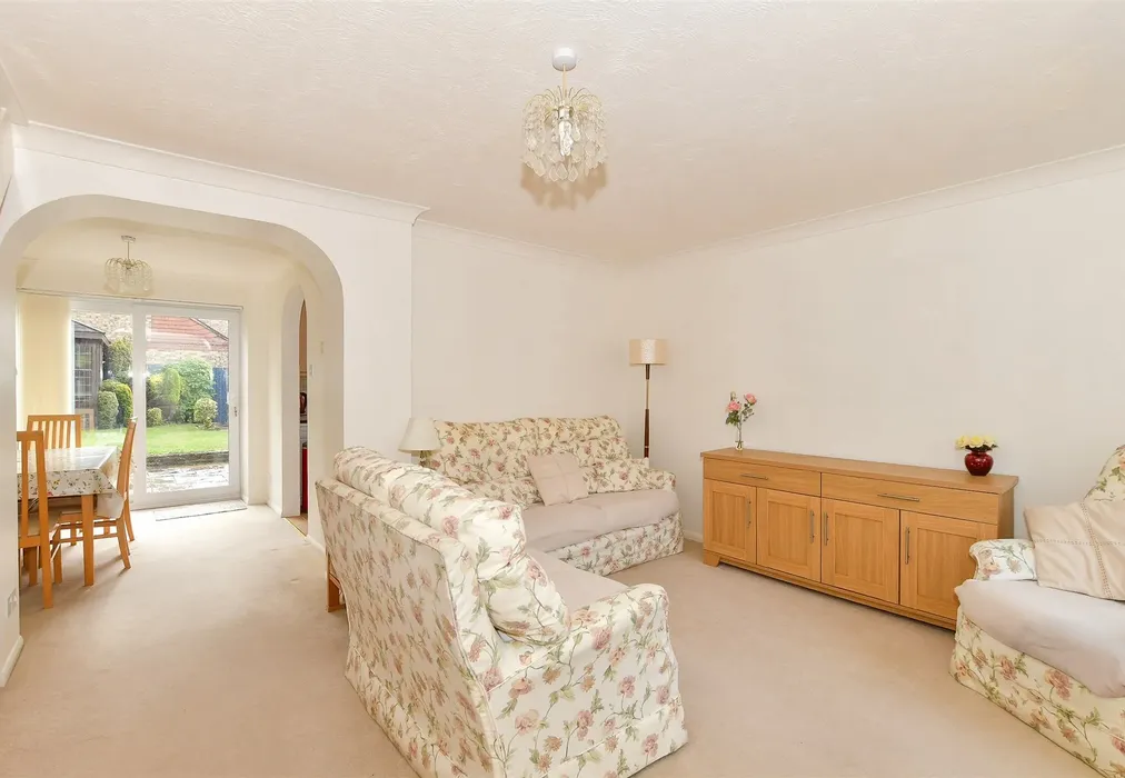 Lounge - Winnet Way, Southwater, Nr Horsham, West Sussex - Wards of Kent