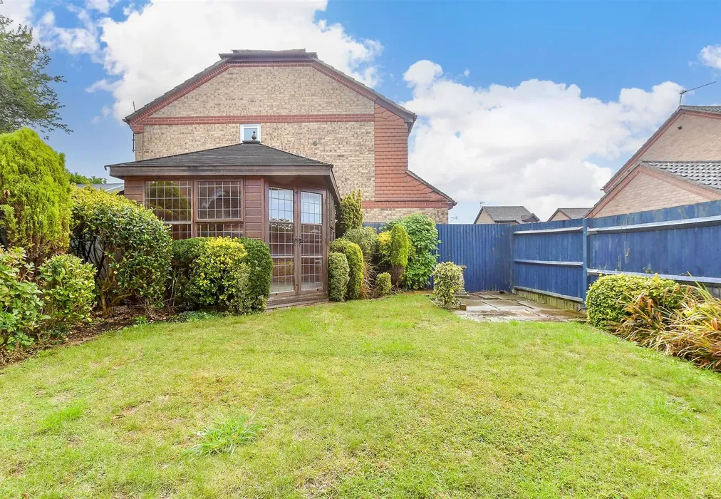 Rear Garden - Winnet Way, Southwater, Nr Horsham, West Sussex - Wards of Kent