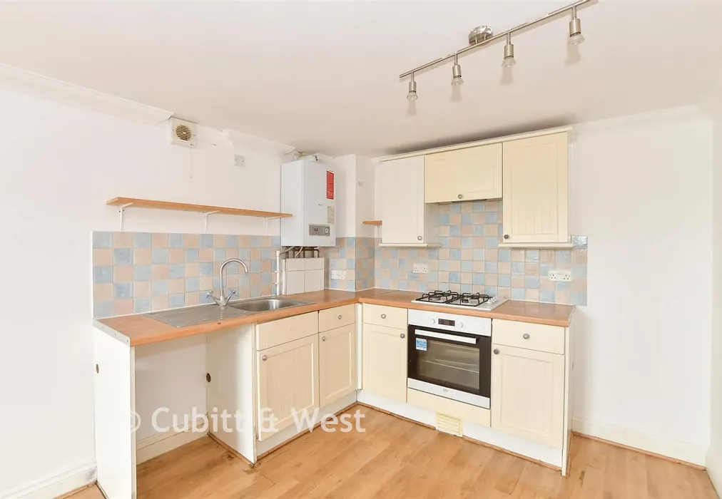 Kitchen - Bell Farm Lane, Uckfield, East Sussex - Wards of Kent