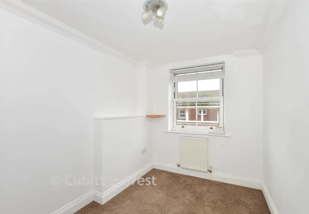 Bedroom 2 - Bell Farm Lane, Uckfield, East Sussex - Wards of Kent