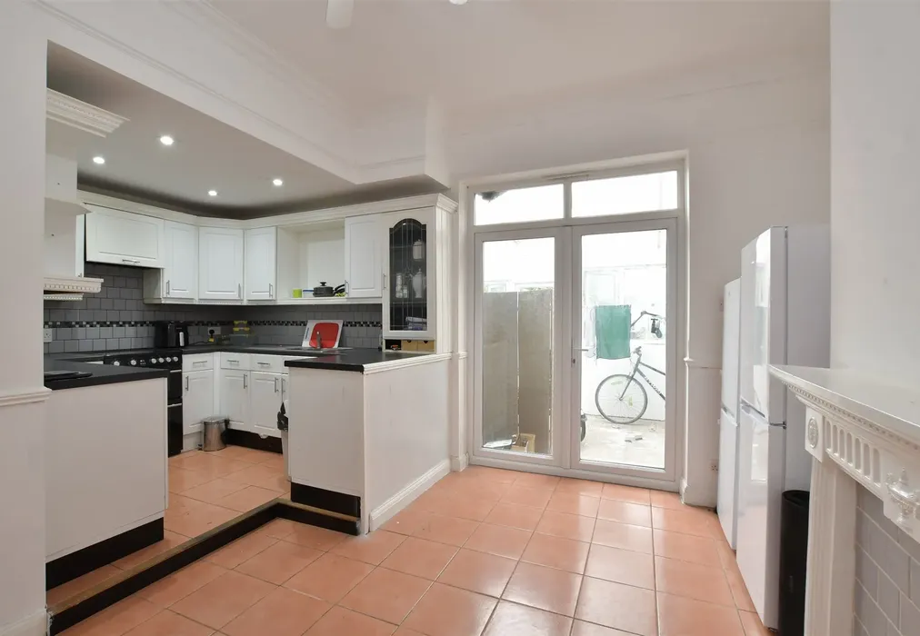 Kitchen/ Dining Room - Rectory Road, Manor Park - Wards of Kent
