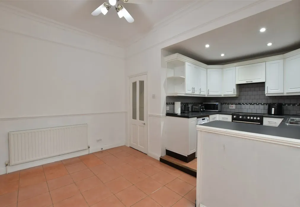 Kitchen/ Dining Room - Rectory Road, Manor Park - Wards of Kent