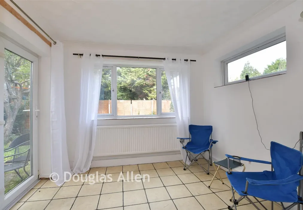 Dining Area - Dover Road, London - Wards of Kent