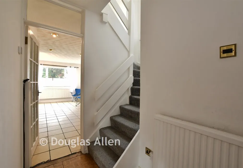 Hallway - Dover Road, London - Wards of Kent