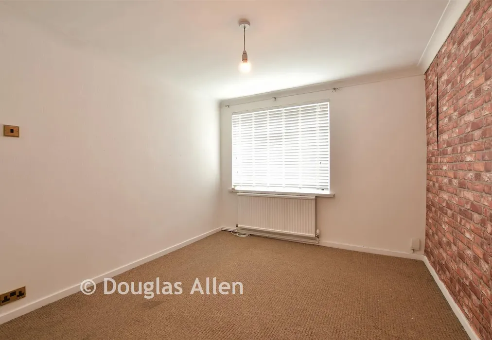 Bedroom 1 - Dover Road, London - Wards of Kent