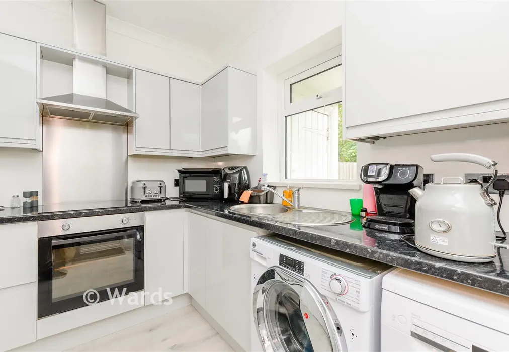 Kitchen - Oaklands Road, Bexleyheath, Kent - Wards of Kent