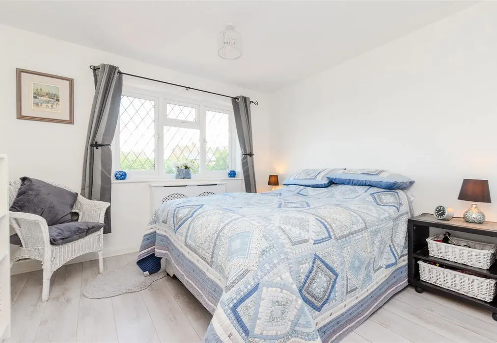 Bedroom 2 - Fairacre Place, Hartley, Longfield, Kent - Wards of Kent