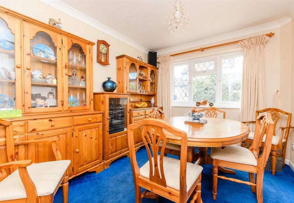 Dining Room - Fairacre Place, Hartley, Longfield, Kent - Wards of Kent