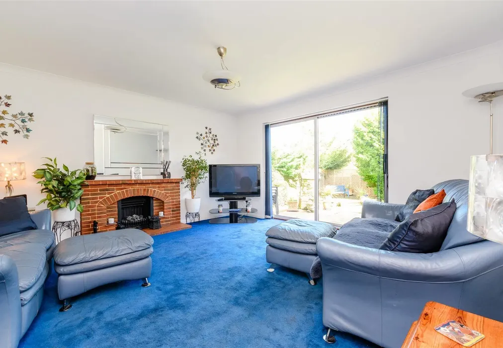 Living Room - Fairacre Place, Hartley, Longfield, Kent - Wards of Kent