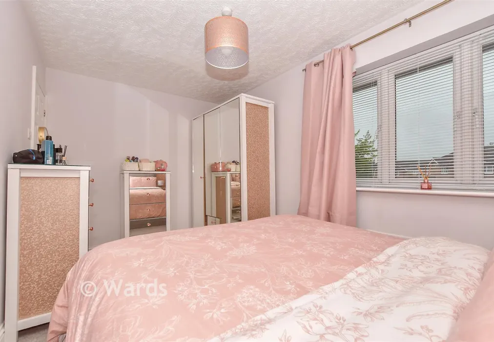 Bedroom 1 - Manor House Drive, Kingsnorth, Ashford, Kent - Wards of Kent