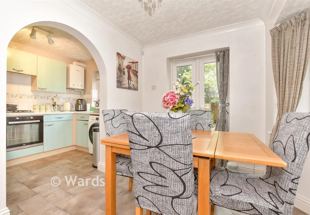 Dining Area - Manor House Drive, Kingsnorth, Ashford, Kent - Wards of Kent