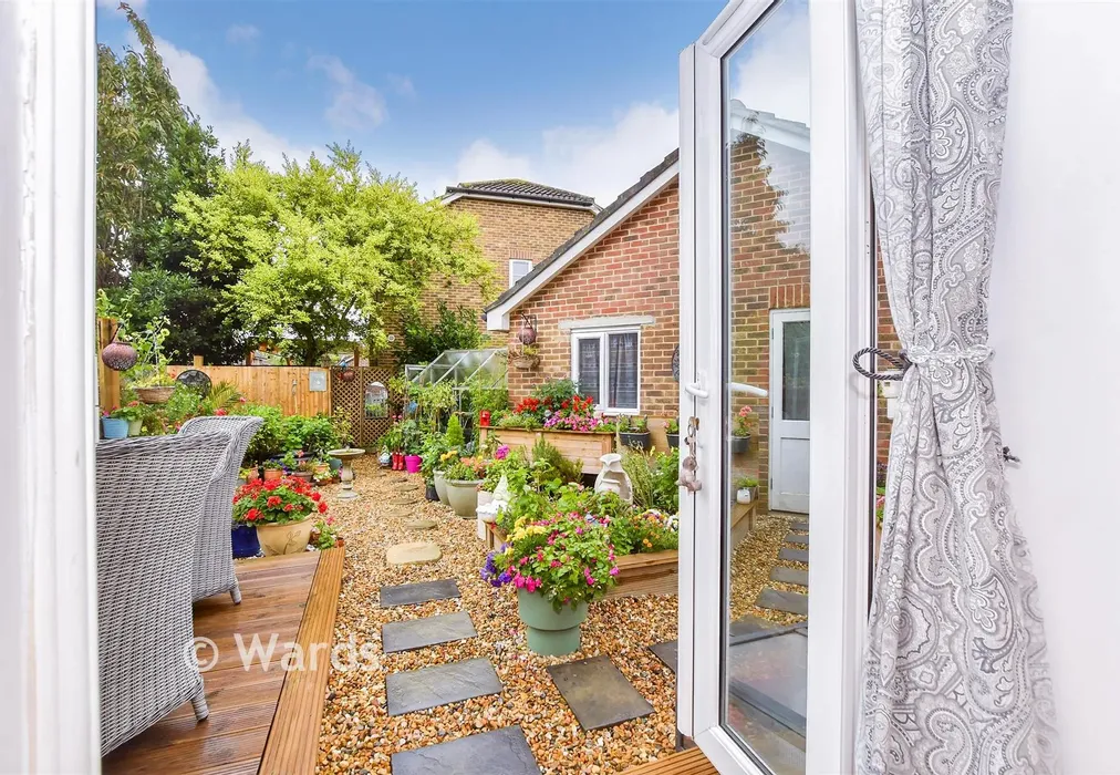External Lifestyle Photograph - Manor House Drive, Kingsnorth, Ashford, Kent - Wards of Kent