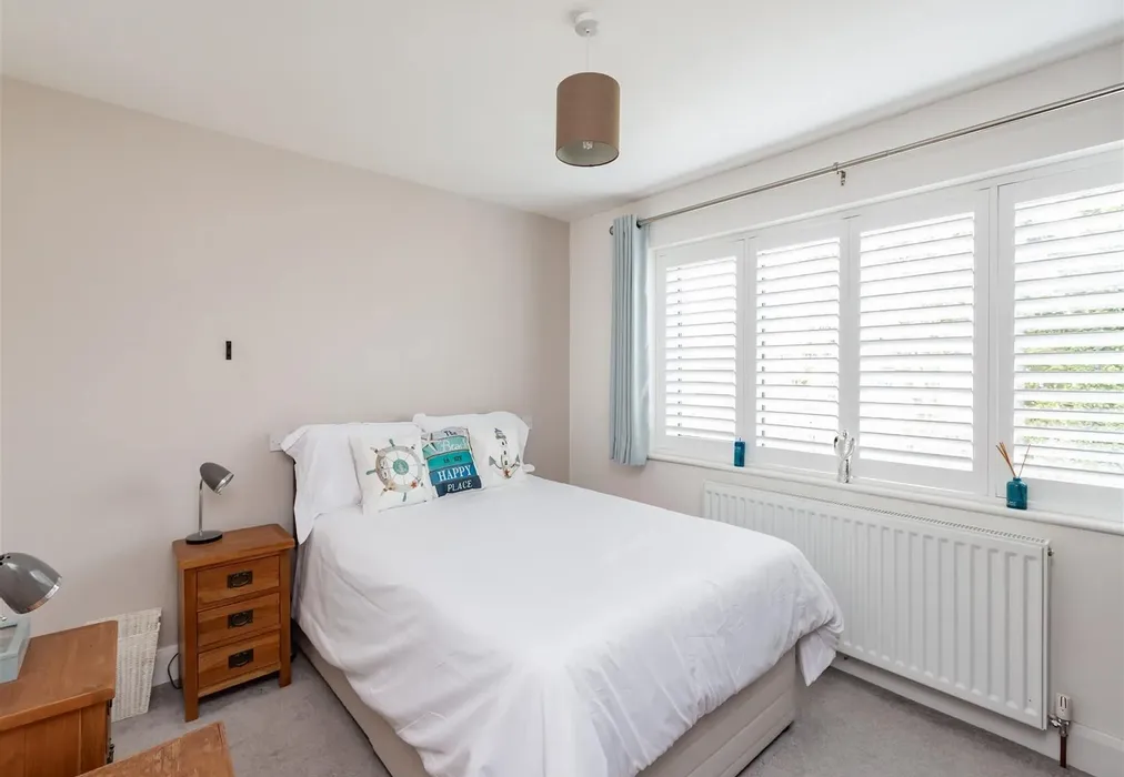 Bedroom 1 - Swanfield Road, Whitstable, Kent - Wards of Kent
