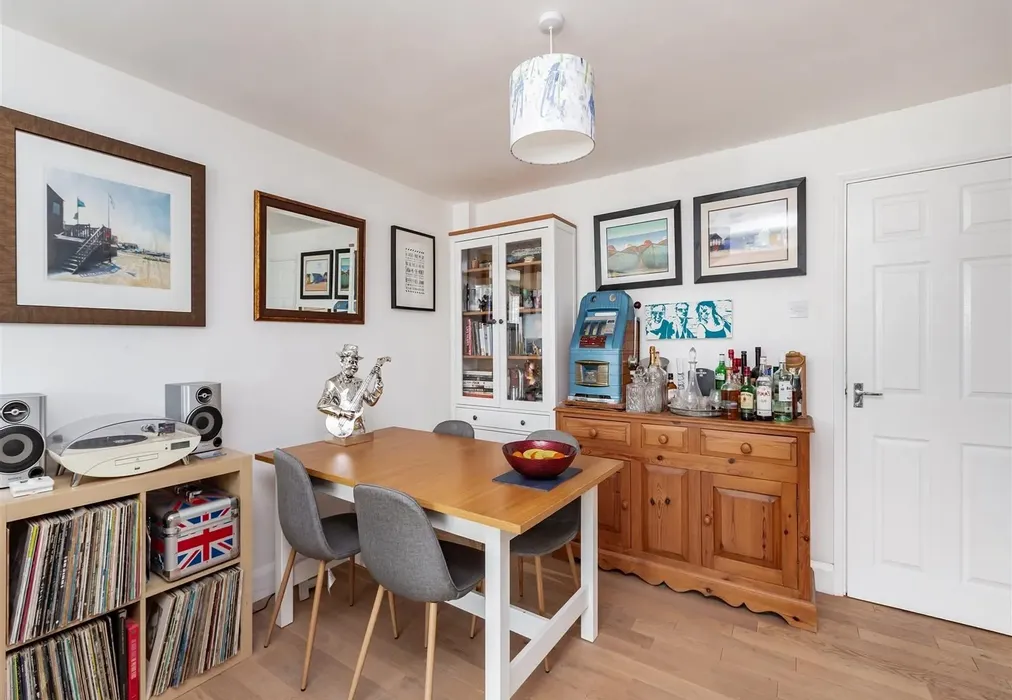 Dining Area - Swanfield Road, Whitstable, Kent - Wards of Kent
