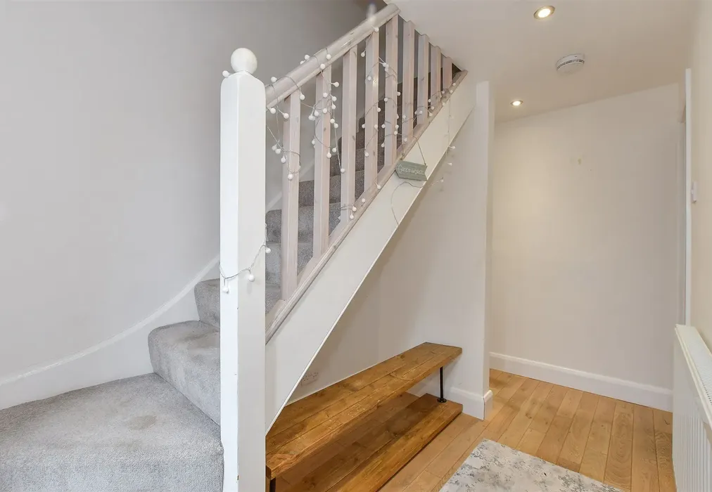 Entrance Hall - Swanfield Road, Whitstable, Kent - Wards of Kent