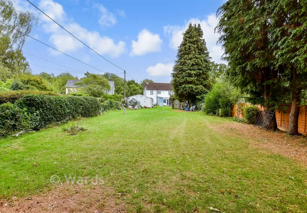 Bedroom 4 - Bysing Wood Road, Faversham, Kent - Wards of Kent