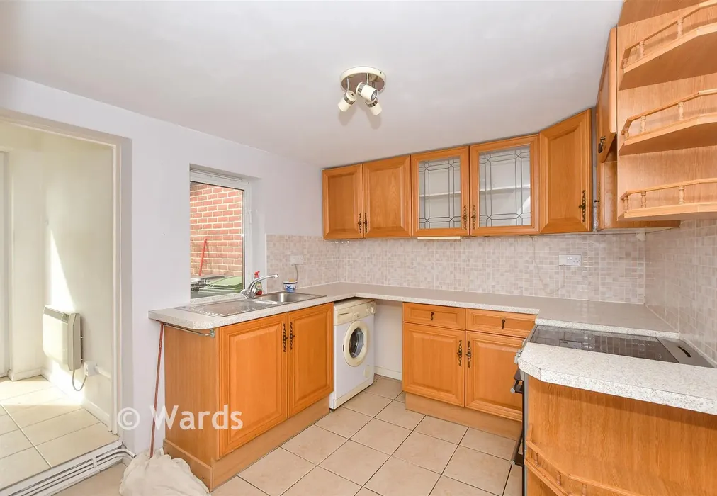 Kitchen - Howland Road, Marden, Kent - Wards of Kent