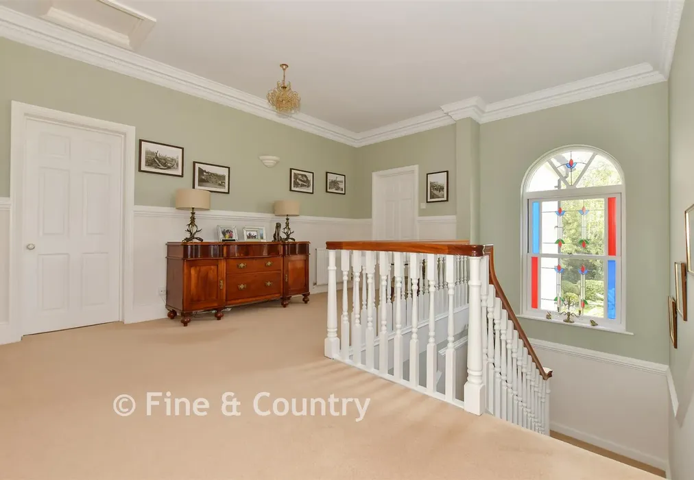 Galleried Landing - Ripple Road, Ripple, Deal, Kent - Wards of Kent