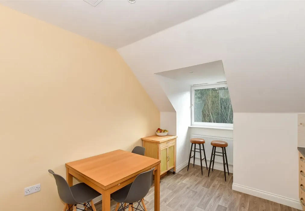 Kitchen/ Diner - Queripel Close, Tunbridge Wells, Kent - Wards of Kent