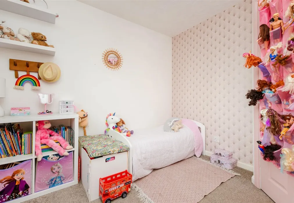 Bedroom 3 - Redding Close, Dartford, Kent - Wards of Kent