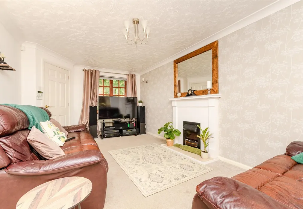 Living Area - Redding Close, Dartford, Kent - Wards of Kent