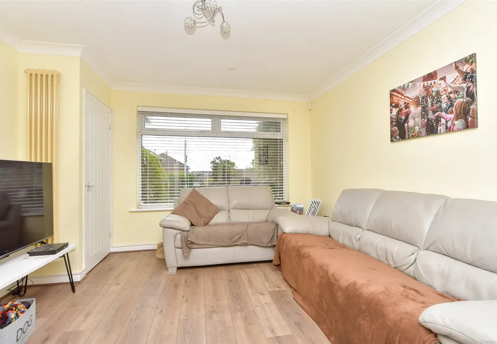 Lounge/Diner - Norwood Walk, Sittingbourne, Kent - Wards of Kent