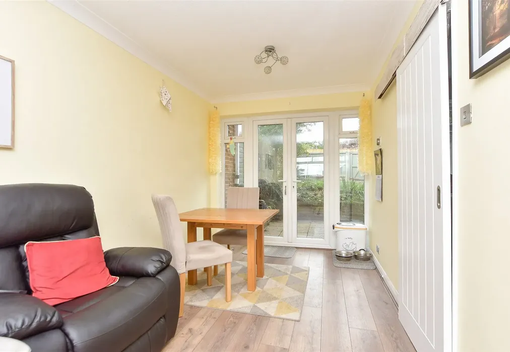Lounge/Diner - Norwood Walk, Sittingbourne, Kent - Wards of Kent
