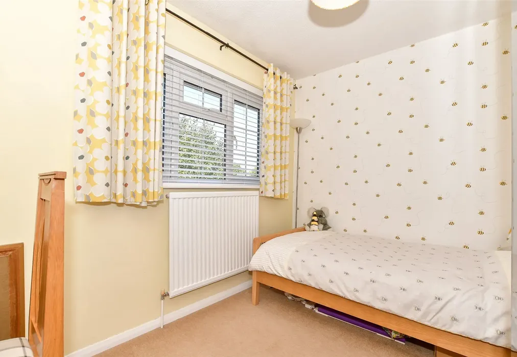 Bedroom 2 - Lucks Way, Marden, Kent - Wards of Kent