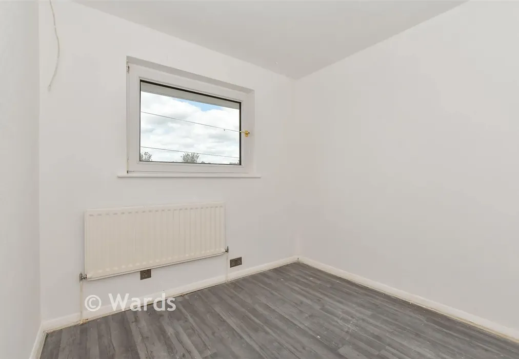 Bedroom 2 - Marsh View, Palmarsh, Hythe, Kent - Wards of Kent