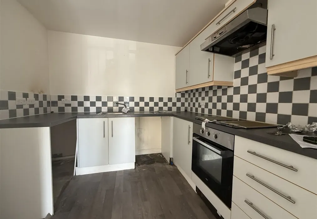 Kitchen - Little Hackets, Havant, Hampshire - Wards of Kent
