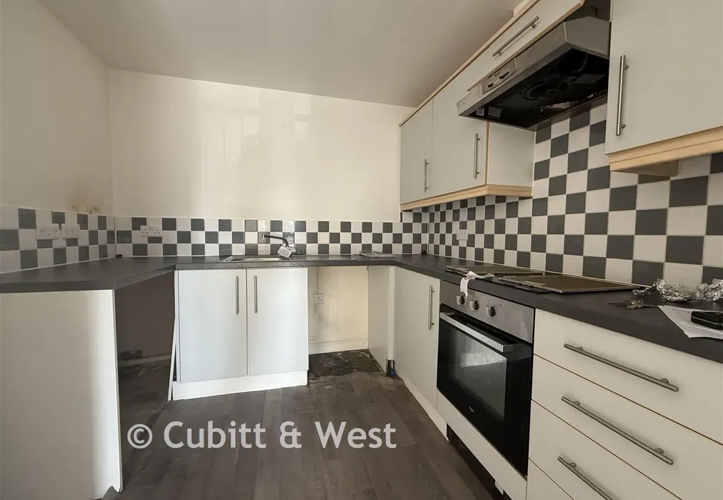 Kitchen - Little Hackets, Havant, Hampshire - Wards of Kent